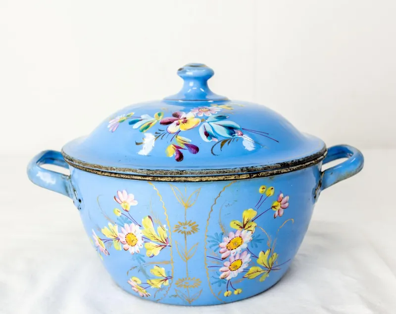 Hot Pamono French Country Blue Soup Tureen With Floral Decoration in Enameled Iron, 1900s