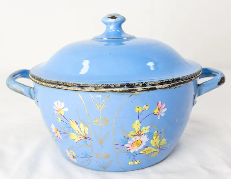 Hot Pamono French Country Blue Soup Tureen With Floral Decoration in Enameled Iron, 1900s