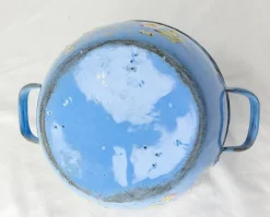 Hot Pamono French Country Blue Soup Tureen With Floral Decoration in Enameled Iron, 1900s