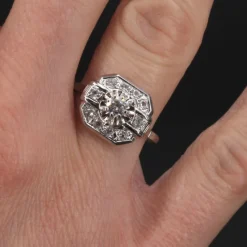 Online Pamono French Diamonds 18 Karat White Gold Art Deco Ring, 1930s