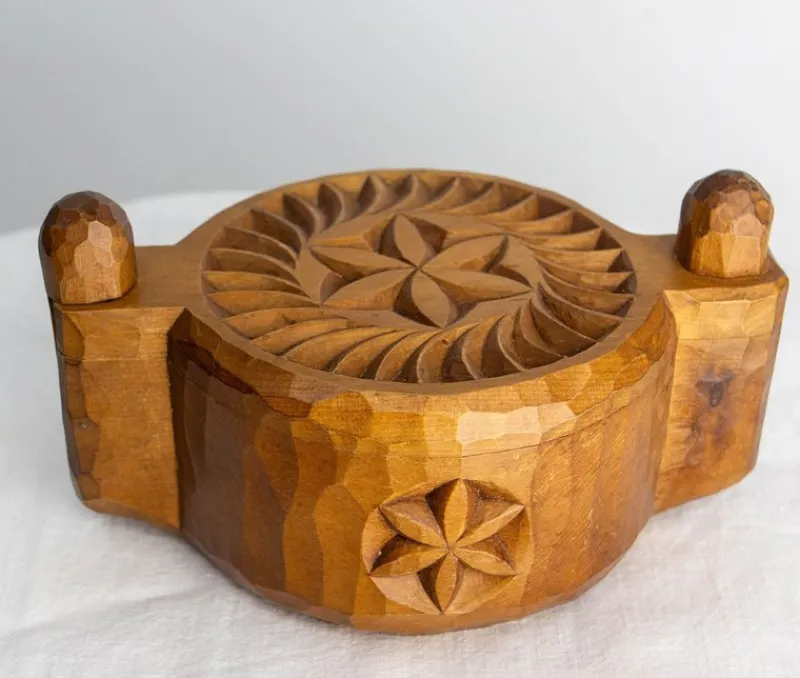 Pamono French Hand-Carved Salt Box in Cembro Pine, 1950> Salt & Pepper Shakers