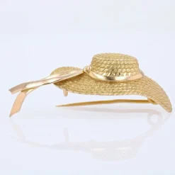 Pamono French Hat Brooch in 18 Karat Yellow Gold, 1960s><noscript><img width=