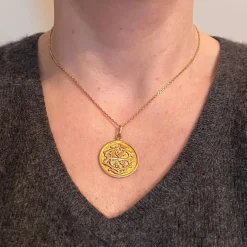 Pamono French 18k Rose Gold Ec or Ce Monogram Medal Pendant, 1890><noscript><img width=