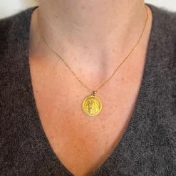 Pamono French 18k Yellow Gold Jesus Christ Crown of Thorns Medal Charm Pendant by Charl, 1950s><noscript><img width=