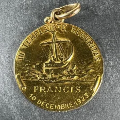 Discount Pamono French 18k Yellow Gold Medal Pendant, 1920s
