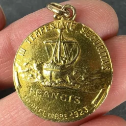 Discount Pamono French 18k Yellow Gold Medal Pendant, 1920s