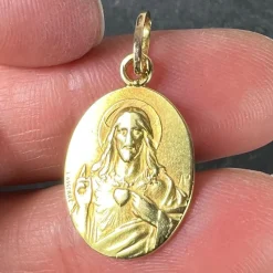 New Pamono French 18k Yellow Gold Medal Pendant, 1920s