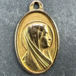 Pamono French 18k Yellow Gold Virgin Mary Charm Pendant Medal by Paul Brandt, 1950s> Necklaces