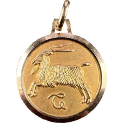 Online Pamono French 18k Yellow Gold Zodiac Capricorn Charm Pendant, 1970s