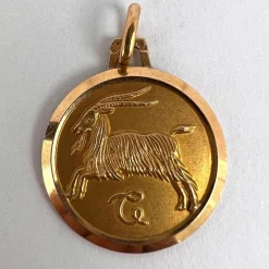 Online Pamono French 18k Yellow Gold Zodiac Capricorn Charm Pendant, 1970s