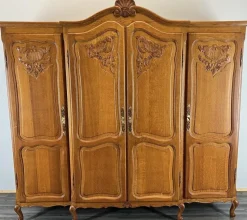Pamono French Louis XVI Style Oak 4-Door Armoire> Nightstands