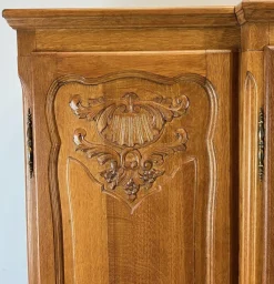 Pamono French Louis XVI Style Oak 4-Door Armoire><noscript><img width=