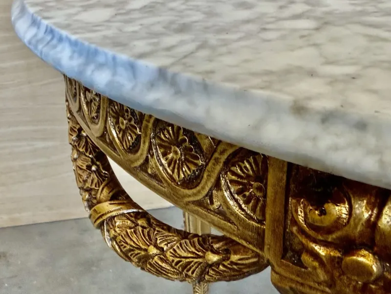 Sale Pamono French Louis XVI Style Oval Giltwood Carved Center Table, 1890s