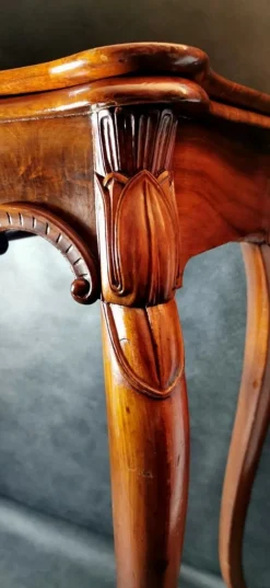 Pamono French Louis-Philippe Mahogany Game Table><noscript><img width=