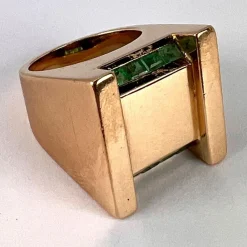 New Pamono French Marin Paris Green Emerald 18 Karat Yellow Gold Tank Pinky Ring, 1940s