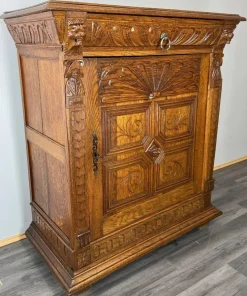 Hot Pamono French Oak Carved Nightstand