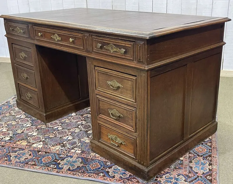 Pamono French Oak Pedestal Desk, Early 20th Century> Desks