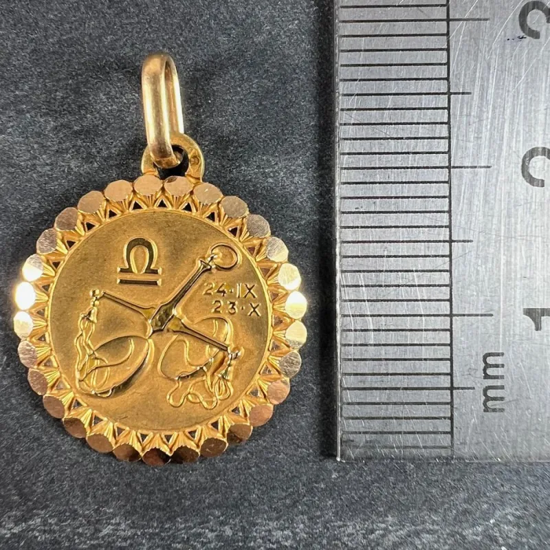 Pamono French Perroud Large Libra Zodiac Starsign 18k Yellow Gold Charm Pendant, 1930s> Necklaces