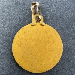 New Pamono French Perroud Virgin Mary 18k Yellow Gold Medal Pendant from Dropsy, 1930s
