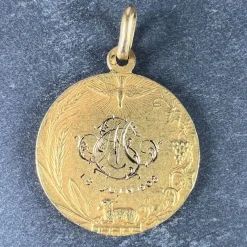 Pamono French Religious Medal Jesus Christ Holy Communion 18k Yellow Gold Charm Pendant, 1890s><noscript><img width=