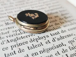 Pamono French Victorian Onyx Maritime Lucky Charm Locket with Gold-Filled Heart Anchor