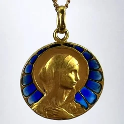 Online Pamono French Virgin Mary Plique a Jour Enamel 18k Yellow Gold Charm Pendant by Vernon, 1890s