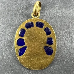 New Pamono French Virgin Mary Plique a Jour Enamel 18k Yellow Gold Pendant Medal from Pierly, 1920s