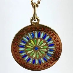 Pamono French Window Plique a Jour Enamel 18k Yellow Gold Pendant Medal, 1940s><noscript><img width=