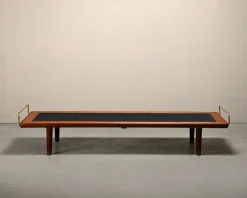 Pamono GE19 Daybed in Teak and Camel Leather by Hans J. Wegner for Getama, 1960s><noscript><img width=
