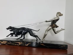 New Pamono Geo Maxim, Art Deco Sculpture of Young Girl Running with Greyhounds, 1920s, Metal on Marble Base