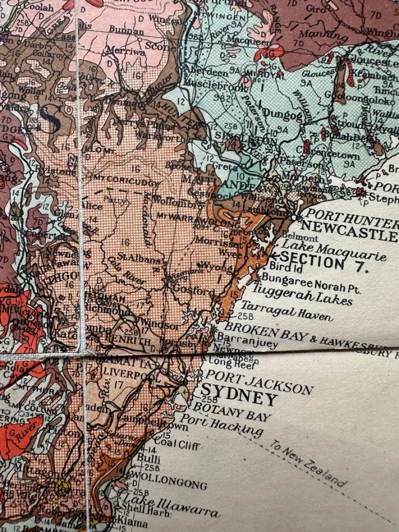 Pamono Geological Map of Australia, 1930s, Set of 2> Wall Decor