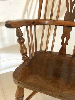Pamono George III Childs Yew Wood Windsor Chair, 1800s><noscript><img width=