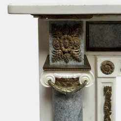 Outlet Pamono George III Marble and Ormolu Fireplace Mantel, 1780s