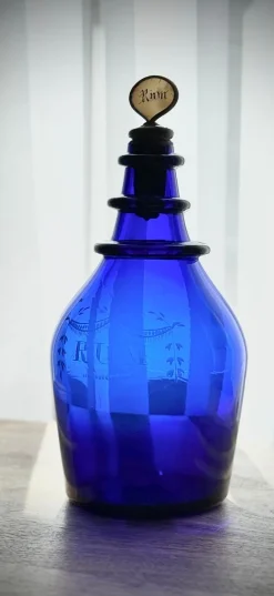 Pamono Georgian Blue Glass Rum Decanter with Engraved Decoration, 1780s-1800s> Bottles, Carafes & Jugs