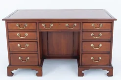 Sale Pamono Georgian Desk in Mahogany