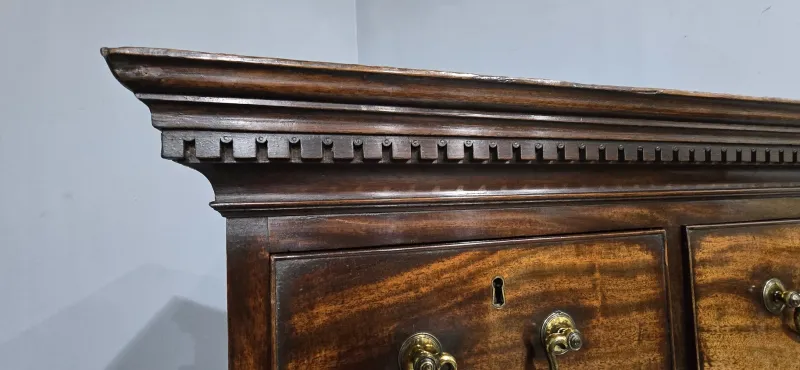 Hot Pamono Georgian Mahogany Chest on Chest of Drawers, 1750s