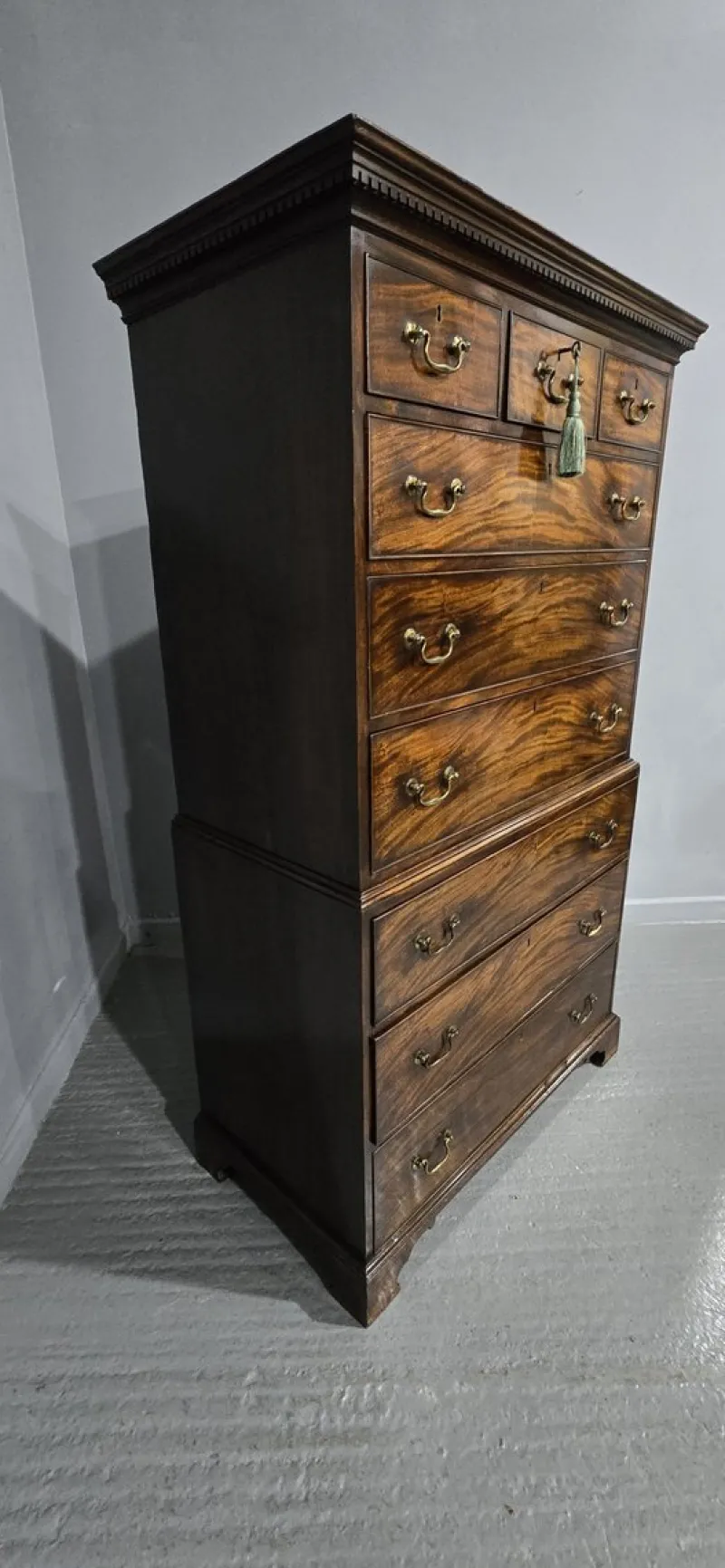 Hot Pamono Georgian Mahogany Chest on Chest of Drawers, 1750s