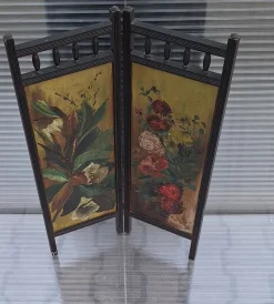 Online Pamono German Screen in Black Lacquered Beech Wood with Original Painting on the Inside, 1890s