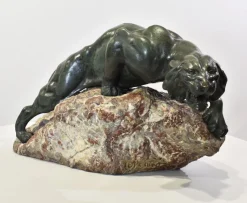 Pamono Giacomo Merculiano, Large Crouching Lioness, 20th Century, Bronze> Art Deco