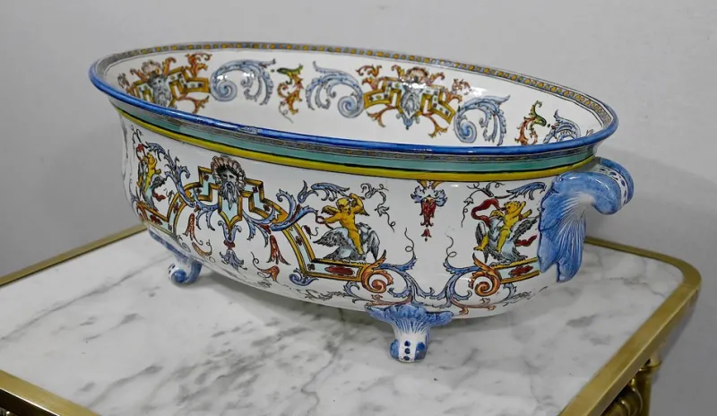 Pamono Gien Earthenware Planter in Renaissance Style, Early 20th Century> Planters And Jardiniere