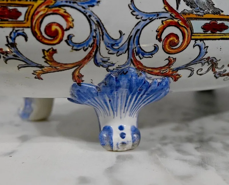 Pamono Gien Earthenware Planter in Renaissance Style, Early 20th Century> Planters And Jardiniere