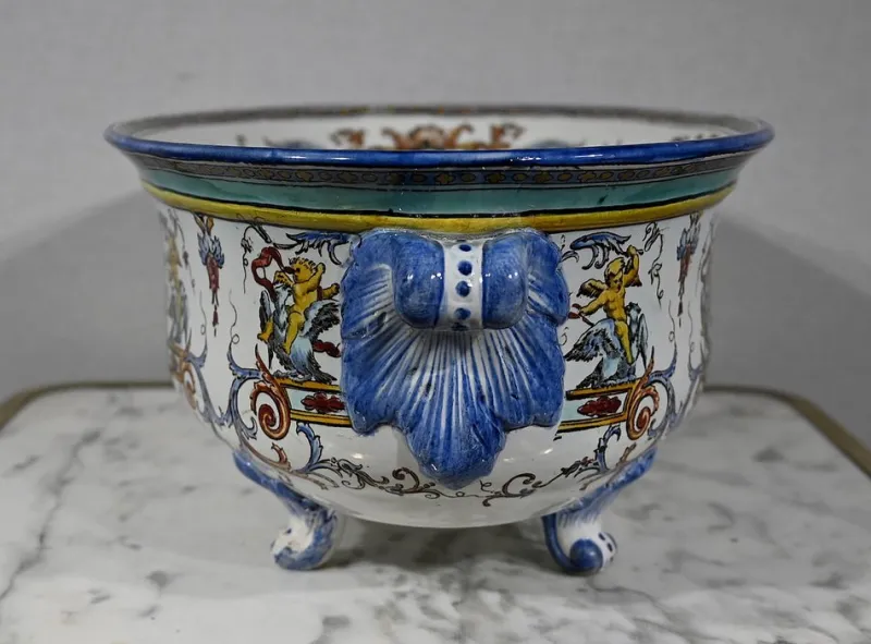 Pamono Gien Earthenware Planter in Renaissance Style, Early 20th Century> Planters And Jardiniere