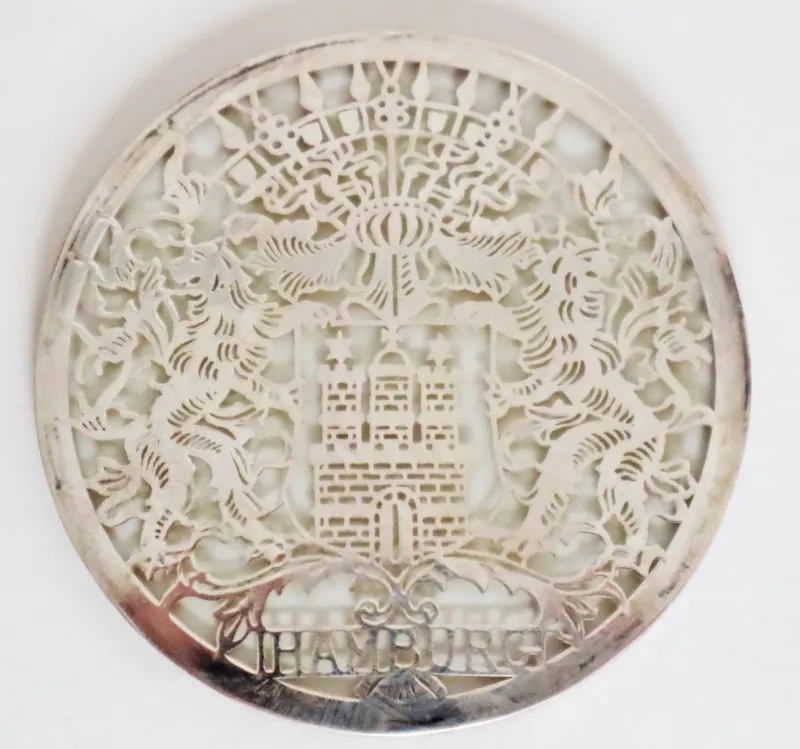 Pamono Glass Hamburg State Coat of Arms Coasters in Sterling Silver, 1960s, Set of 7> Dinnerware Accessories