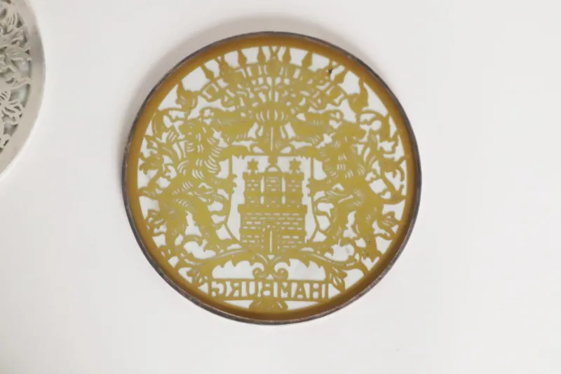 Pamono Glass Hamburg State Coat of Arms Coasters in Sterling Silver, 1960s, Set of 7> Dinnerware Accessories