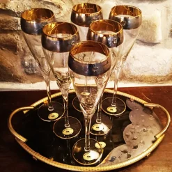 Pamono Glasses and Tray in Murano Glass with Hand-Decorated 24 Karat Gold Finishes from GN Murano, 1970s, Set of 7> Dinnerware Accessories