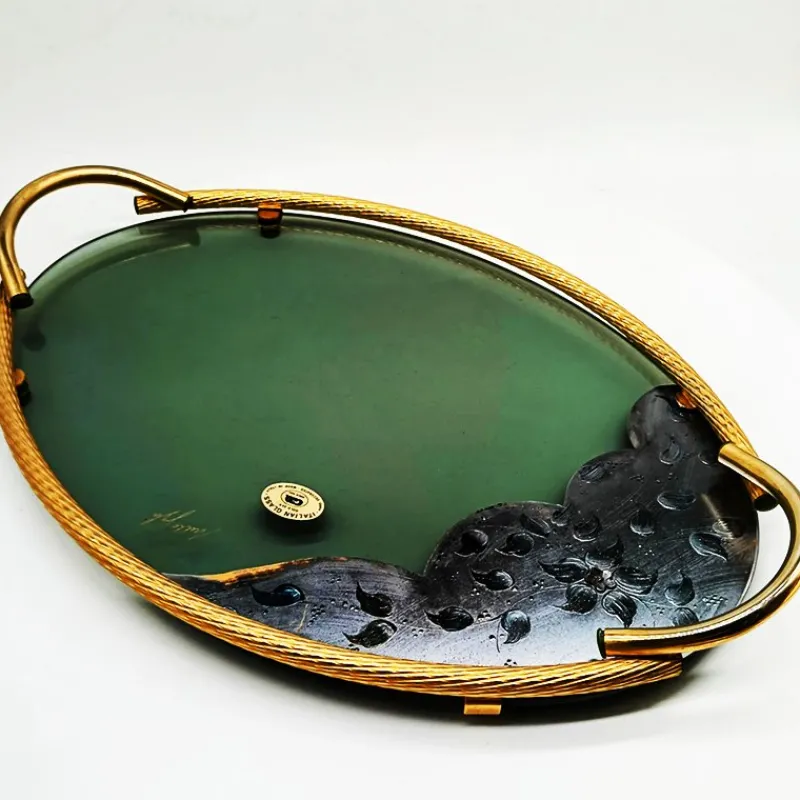 Pamono Glasses and Tray in Murano Glass with Hand-Decorated 24 Karat Gold Finishes from GN Murano, 1970s, Set of 7> Dinnerware Accessories