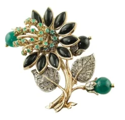 Pamono Gold and Silver Brooch with Diamonds, Emeralds, Onyx and Green Agate Rose> Brooches
