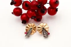 Pamono Gold and Silver Earrings with Relief and Diamond Chips with Garnet Stones, Set of 2> Earrings
