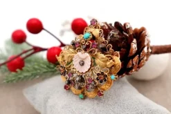 Pamono Gold Brooch with Applications