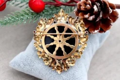 Outlet Pamono Gold Brooch with Cutouts